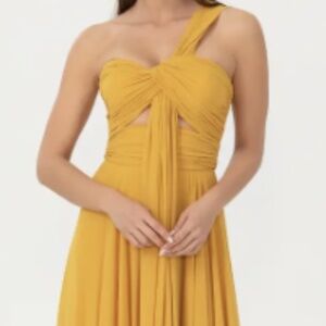 A CUT STRAPLESS CHIFFON EVENING DRESS
